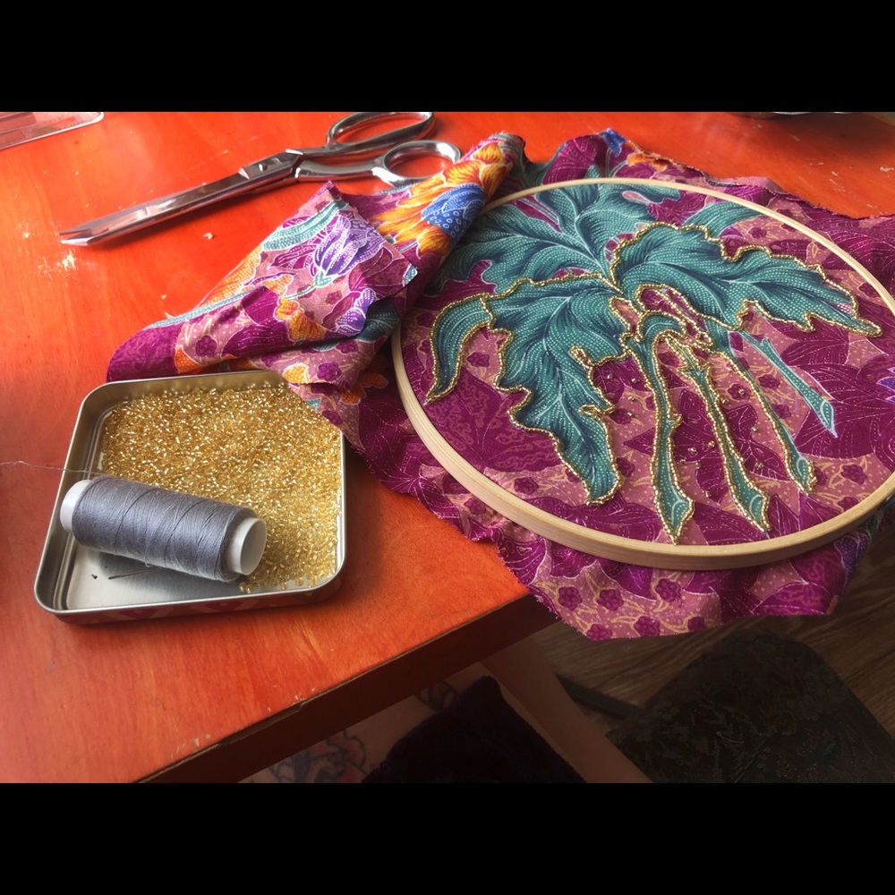 Handmade and hand beaded matching set 😭😫 - Picture 2 of 4